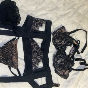 NWOT beautiful full Victoria’s Secret lingerie.